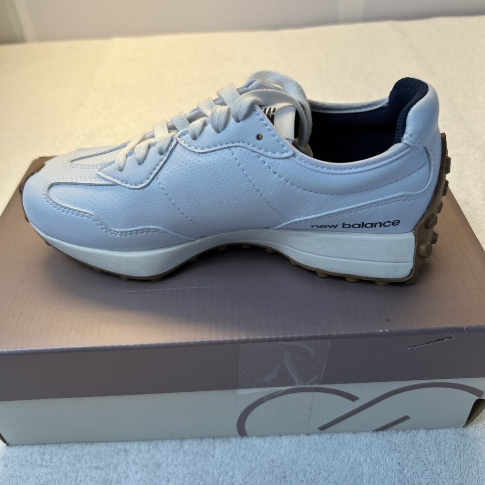 New Balance Women 327 Calia Golf Shoe White/Tan SZ 6.5 New in Box